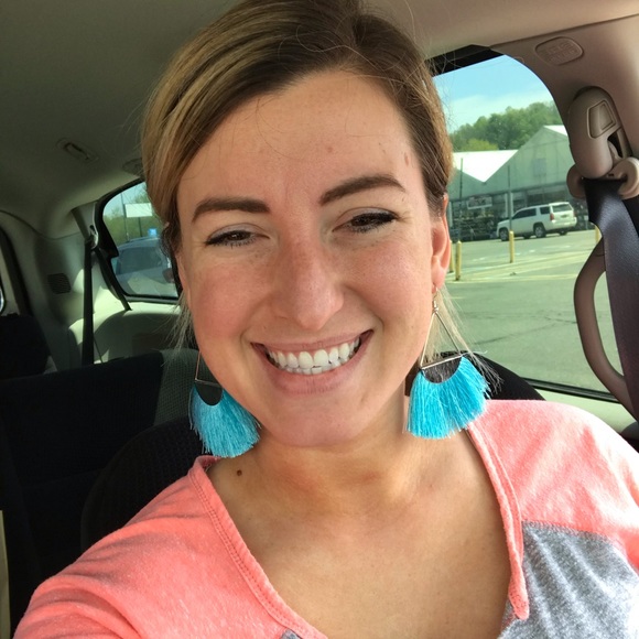 Meet your Posher, Susanna - Picture 2 of 2